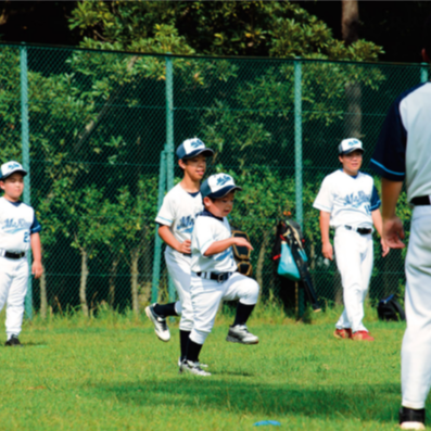 横浜市を中心に活動する障がい者野球チーム「横浜メイキングス」の練習風景（福祉タイムズ2023年10月号）