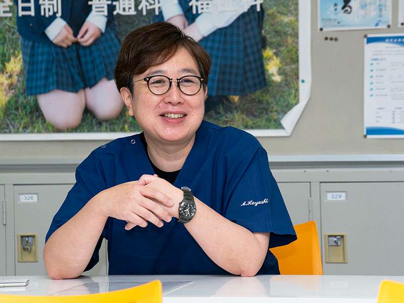 「福祉の仕事は素晴らしい」と生徒に伝える林先生 「福祉の仕事は素晴らしい」と生徒に伝える林先生