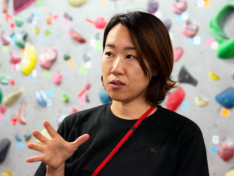 スタッフの白井唯さん