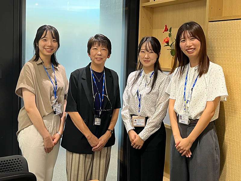 お話を伺った（左から）萩原さん、理事の里さん、池田さん、市丸さん