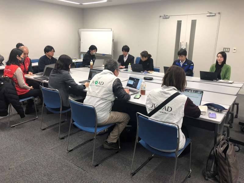 石川県内で被災地と県域をオンラインでつないだ情報共有会議のようす【JVOAD（全国災害ボランティア支援団体ネットワーク）提供】