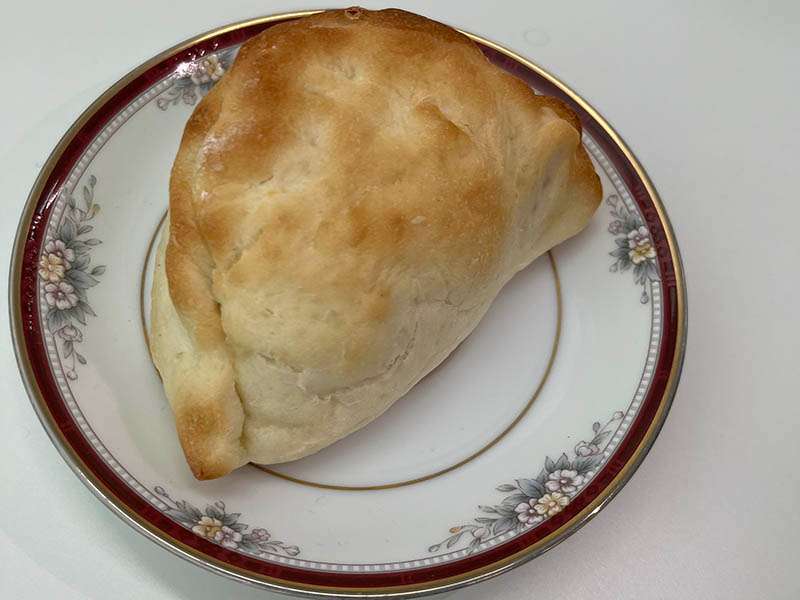 利用者の皆さんの思いがつまったハッピー餃子ぱん 利用者の皆さんの思いがつまったハッピー餃子ぱん