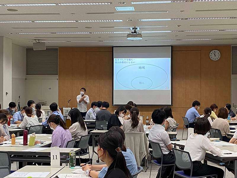 2日目の様子 武蔵野大学 渡辺裕一教授による講義 2日目の様子 武蔵野大学 渡辺裕一教授による講義の画像